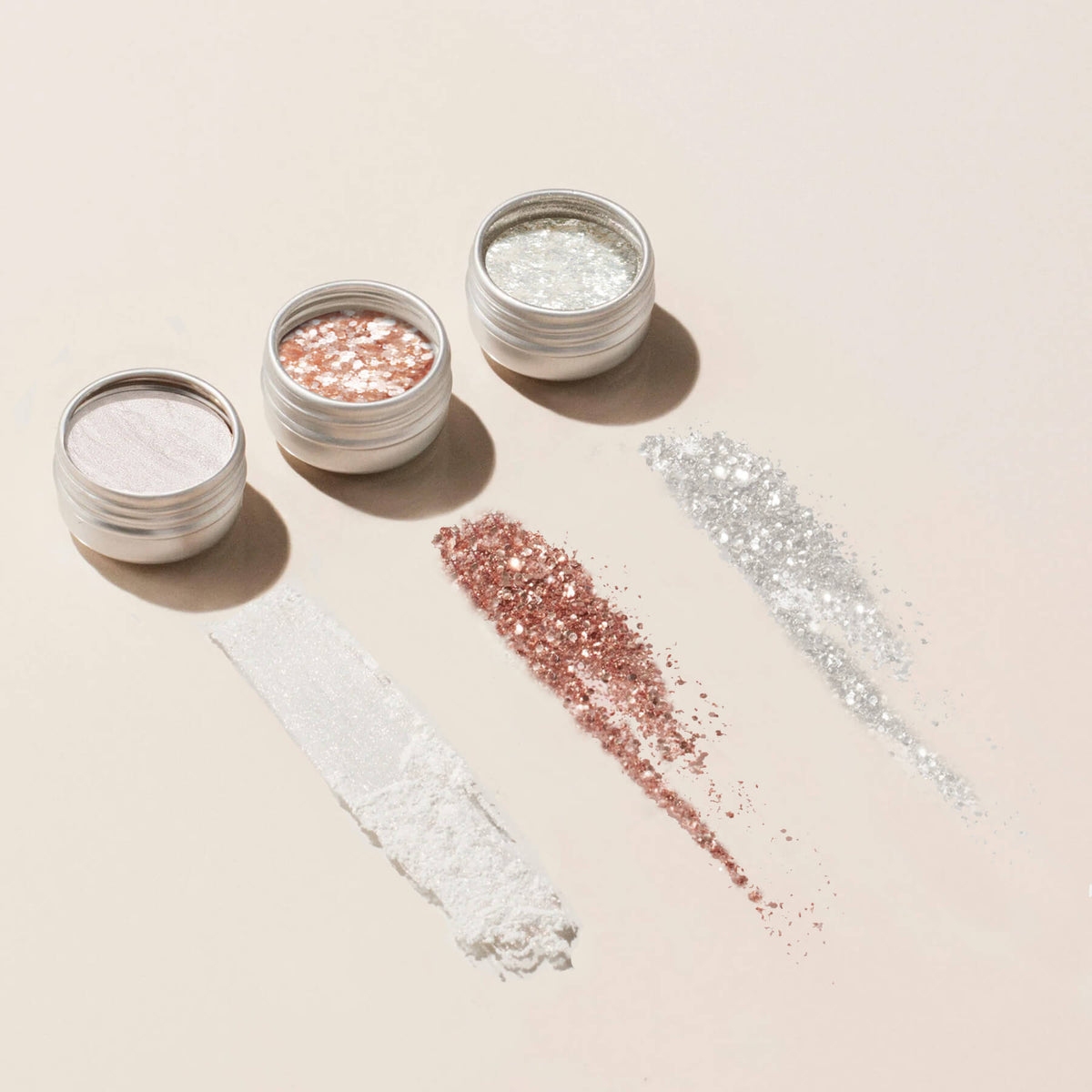 Glitters and effect powders trios